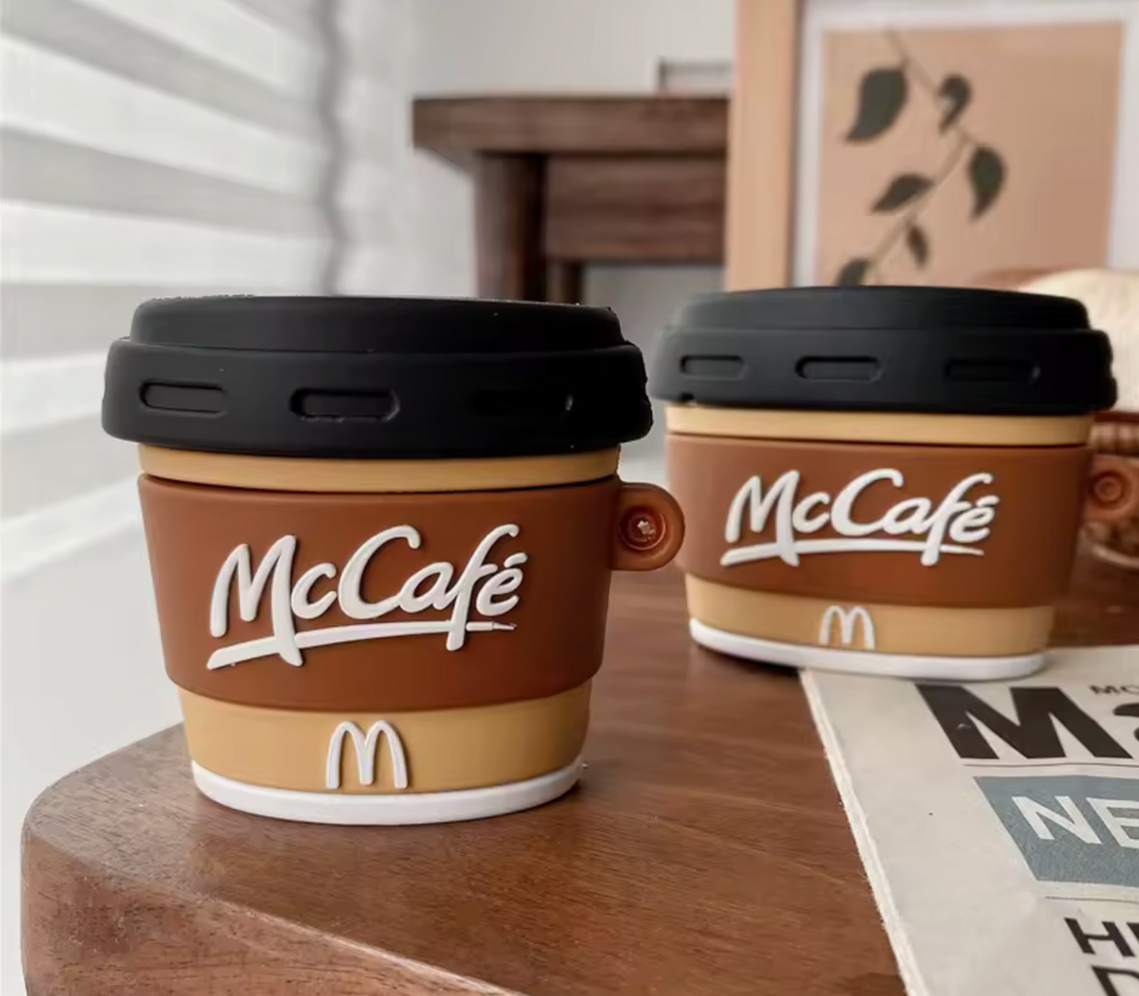🥤 Coque AirPods McDonald’s – Drink & McFlurry Edition 🍦