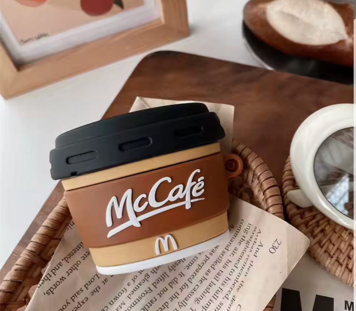 🥤 Coque AirPods McDonald’s – Drink & McFlurry Edition 🍦