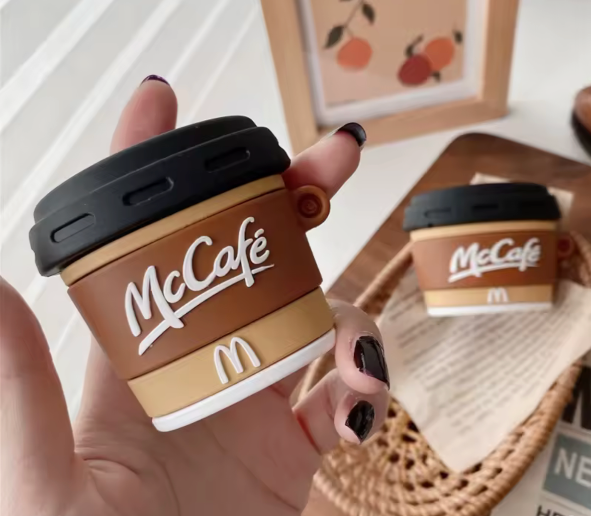 🥤 Coque AirPods McDonald’s – Drink & McFlurry Edition 🍦