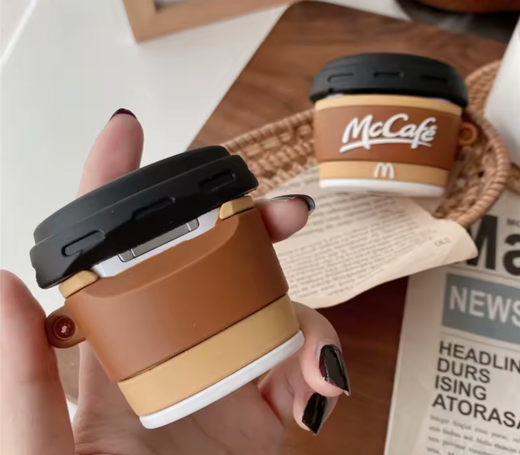 🥤 Coque AirPods McDonald’s – Drink & McFlurry Edition 🍦